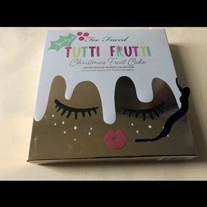 Tutti fruto too faced set